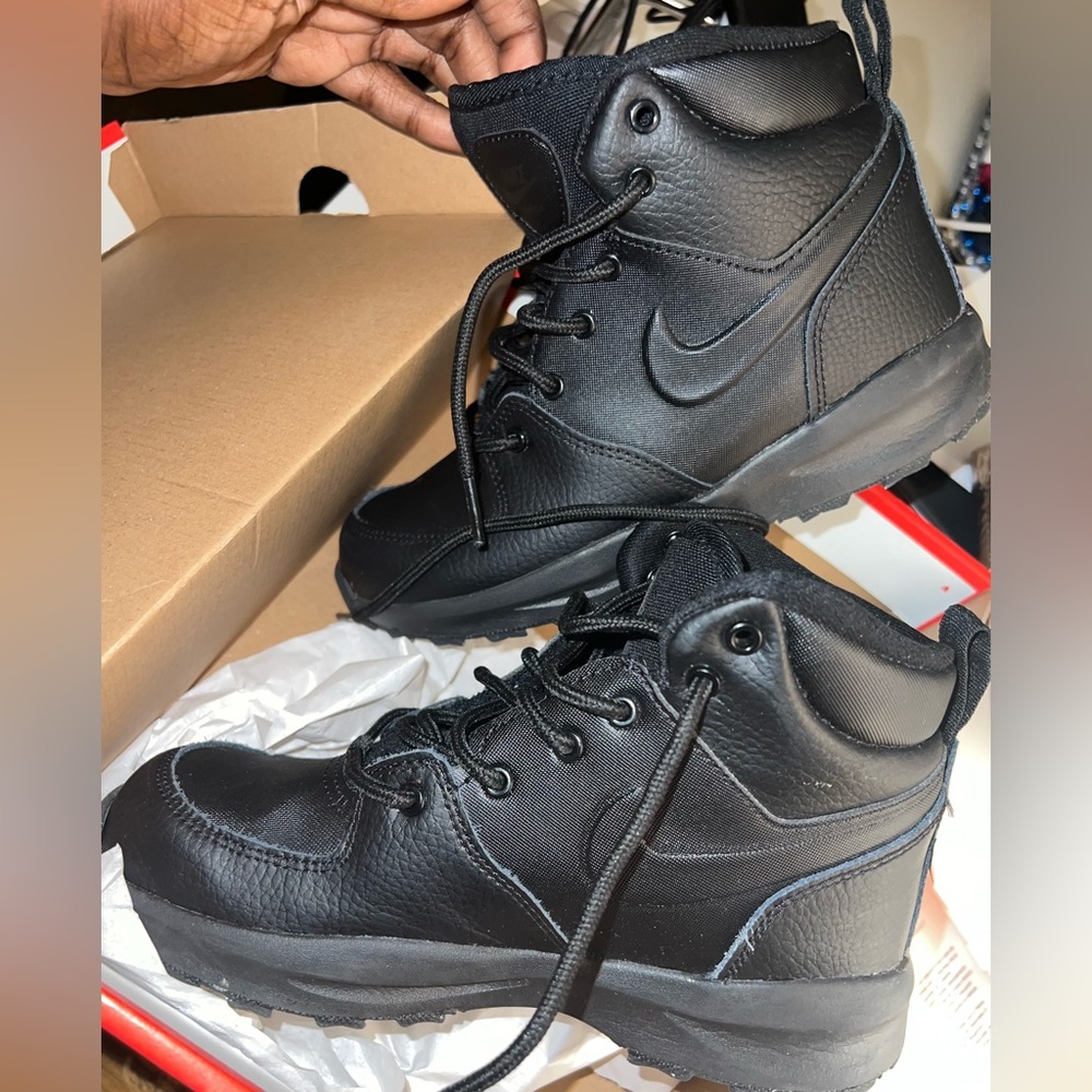 Kids Nike boot black